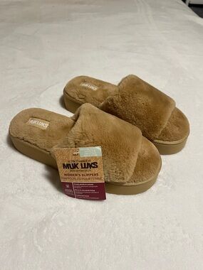 Muk Luks Women's Platform Plush Slide Slippers in Camel